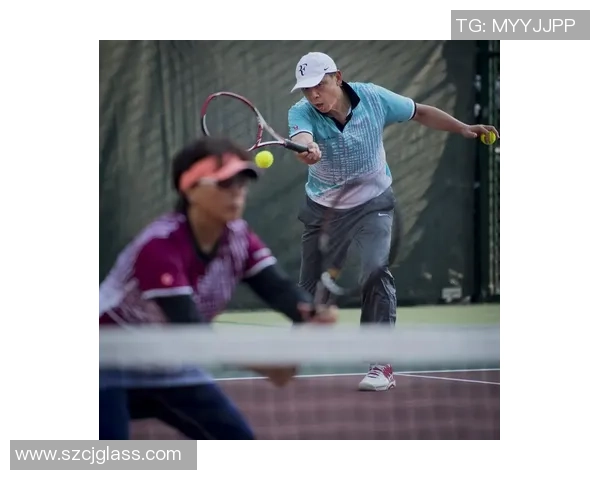 成都网球队进攻策略分析与比赛表现的得失总结